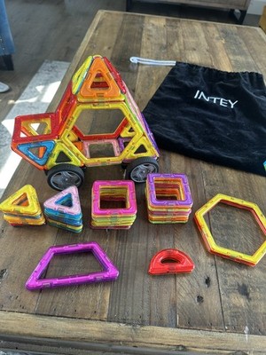 INTEY Magnetic Building Blocks Tasche und Booklet