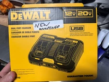 BRAND NEW Dewalt DCB102 Battery Charger Station Dual Port Jobsite 12 & 20V 2 USB