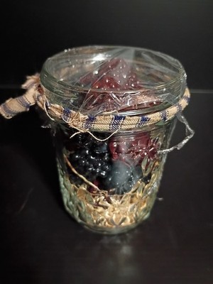 Faux Display Fruit Berries Blackberry Raspberry No Hulls Lot of 12 in Fancy Jar!