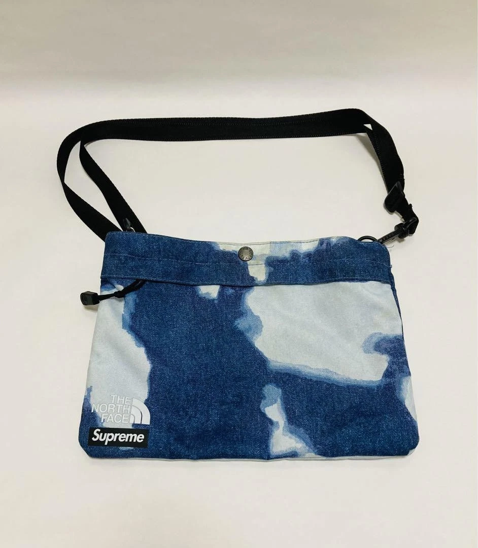 Sac bandoulière Supreme The North Face Sacoche édition limitée homme modèle rare colla