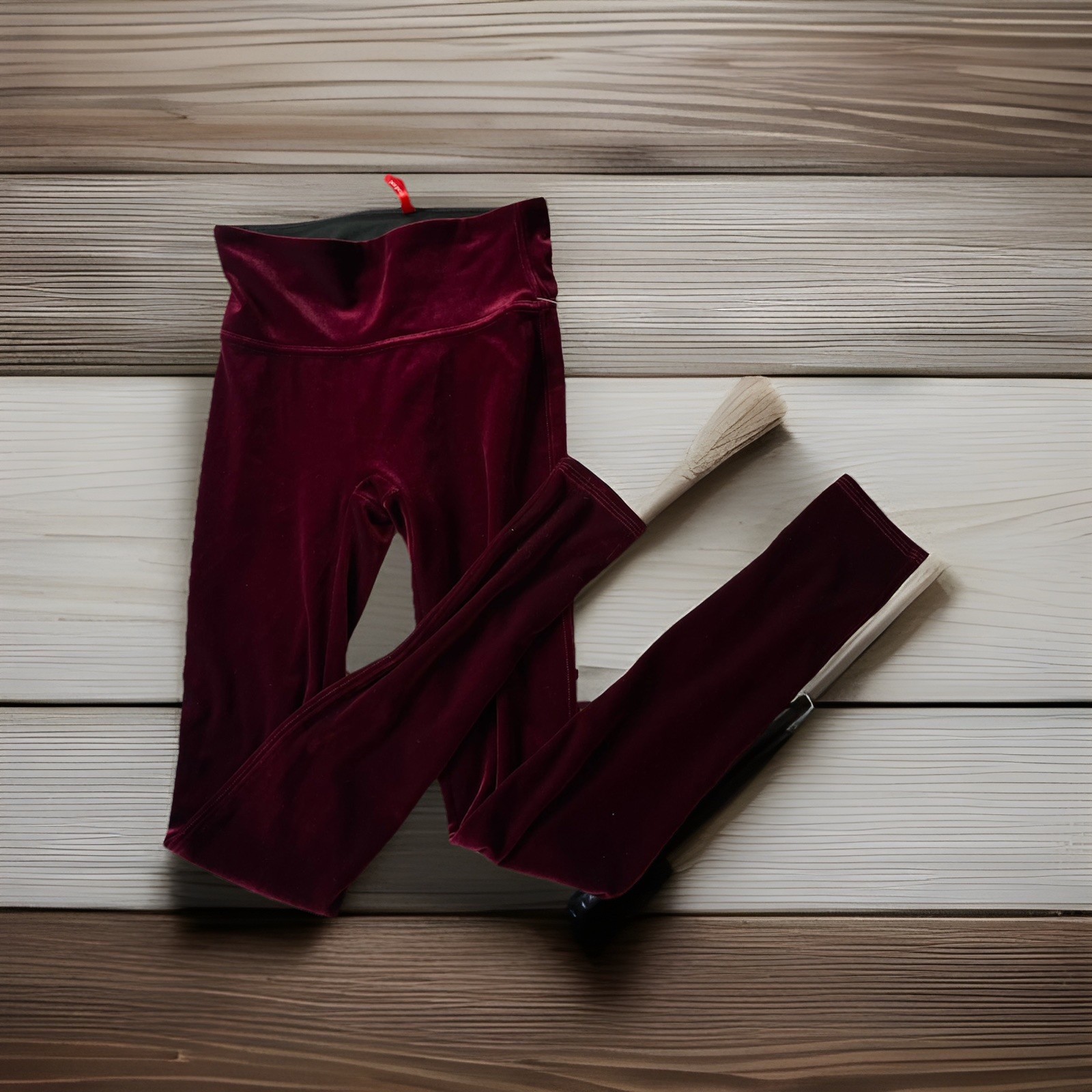 Spanx Maroon Red Velvet Leggings Small B1