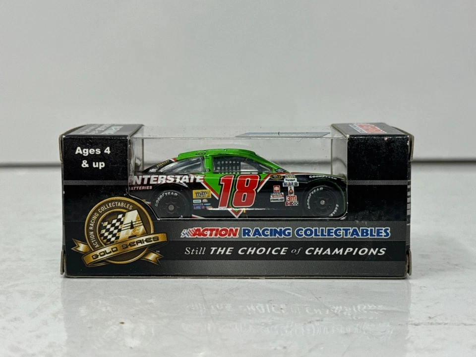 Kyle Busch #18 Interstate Batteries Darlington 2016 Camry 1:64 NASCAR diecast Foto 3 de 4