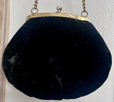 Black Velvet Clutch Hand Bag Purse Chain Handle Evening Estate Vintage Snap Lock
