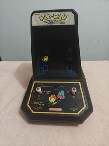 Vintage 1981 Midway Coleco Mini Arcade Pac-Man Video Game Tabletop Works. Retro