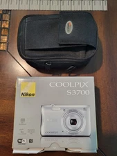 Nikon COOLPIX S3700 Digital Camera - Silver - Original Packaging + Accessories 