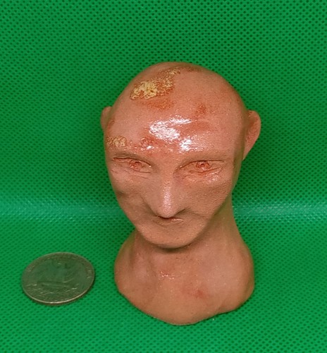 "Surprised Monk" - Clay sculpture, hand made and glazed. It is a very nice one. - 第 2/8 張圖片