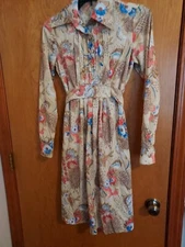 Vintage size 7 House Shirt Dress Poly floral long sleeve Tie back Vera Maxwell?