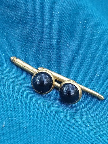 ✅ Vintage Pair Mens Cuff Links Round Black Onyx gold Metal - Picture 5 of 5