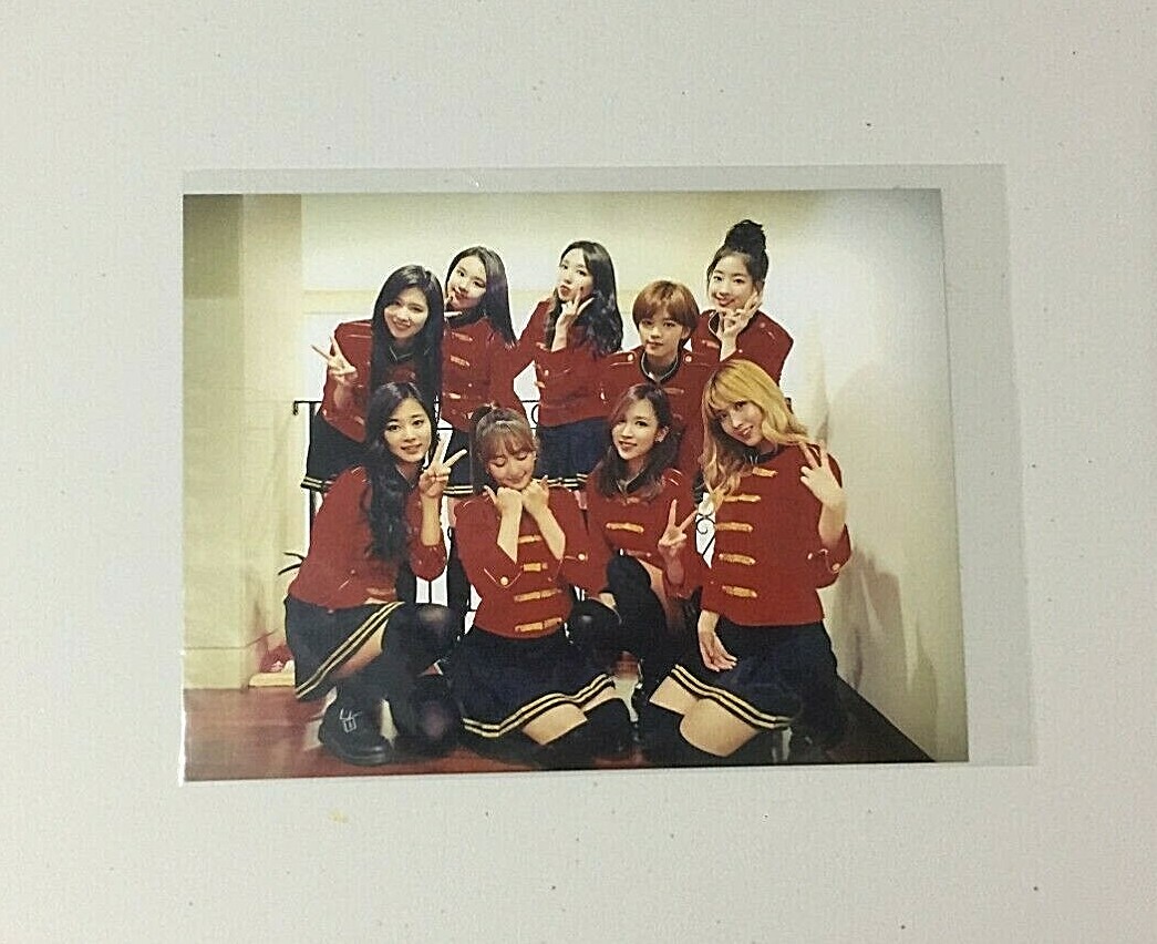 K-POP・アジア TWICE PAGE TWO monograph TWICE PAGE TWO MONOGRAPH LIMITED EDITION OFFICIAL GROUP REAL PHOTO