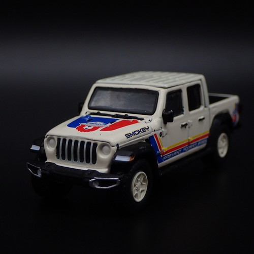 2020-2025 Jeep Gladiador Camioneta Pickup Smokey Oso 1:64 Escala Coche Modelo - Imagen 8 de 8