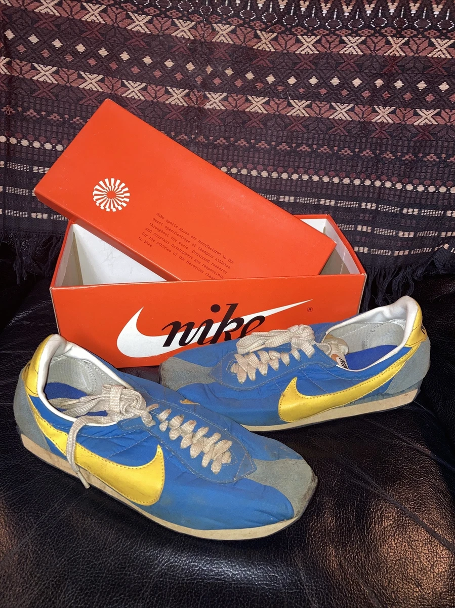 Vintage 1970's NIKE Cursive Waffle Trainer Sneakers 7 1/2 With Box COLLECTOR