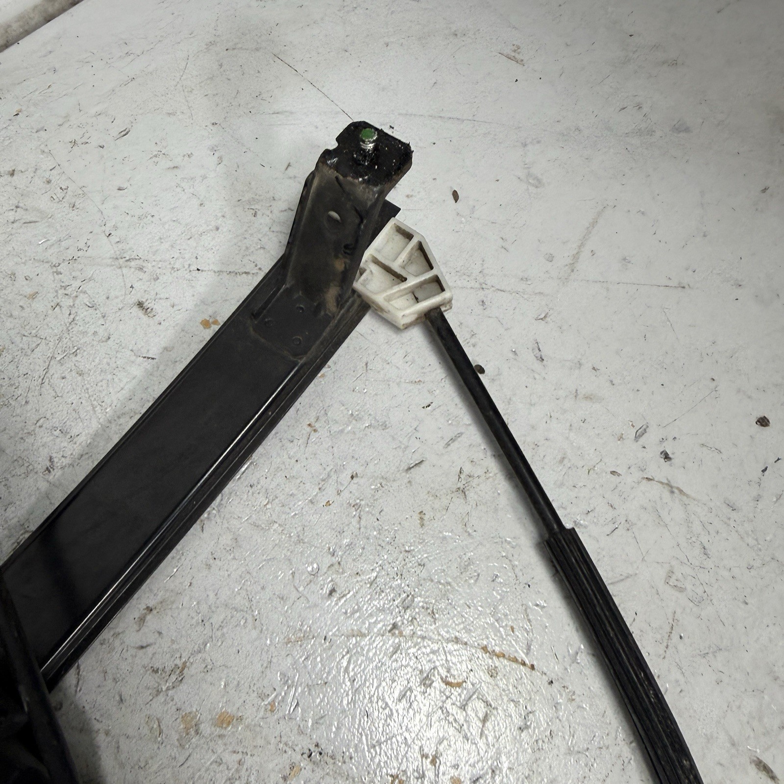 03-13 Maserati Quattroporte Left Rear Window Regulator & Motor M139