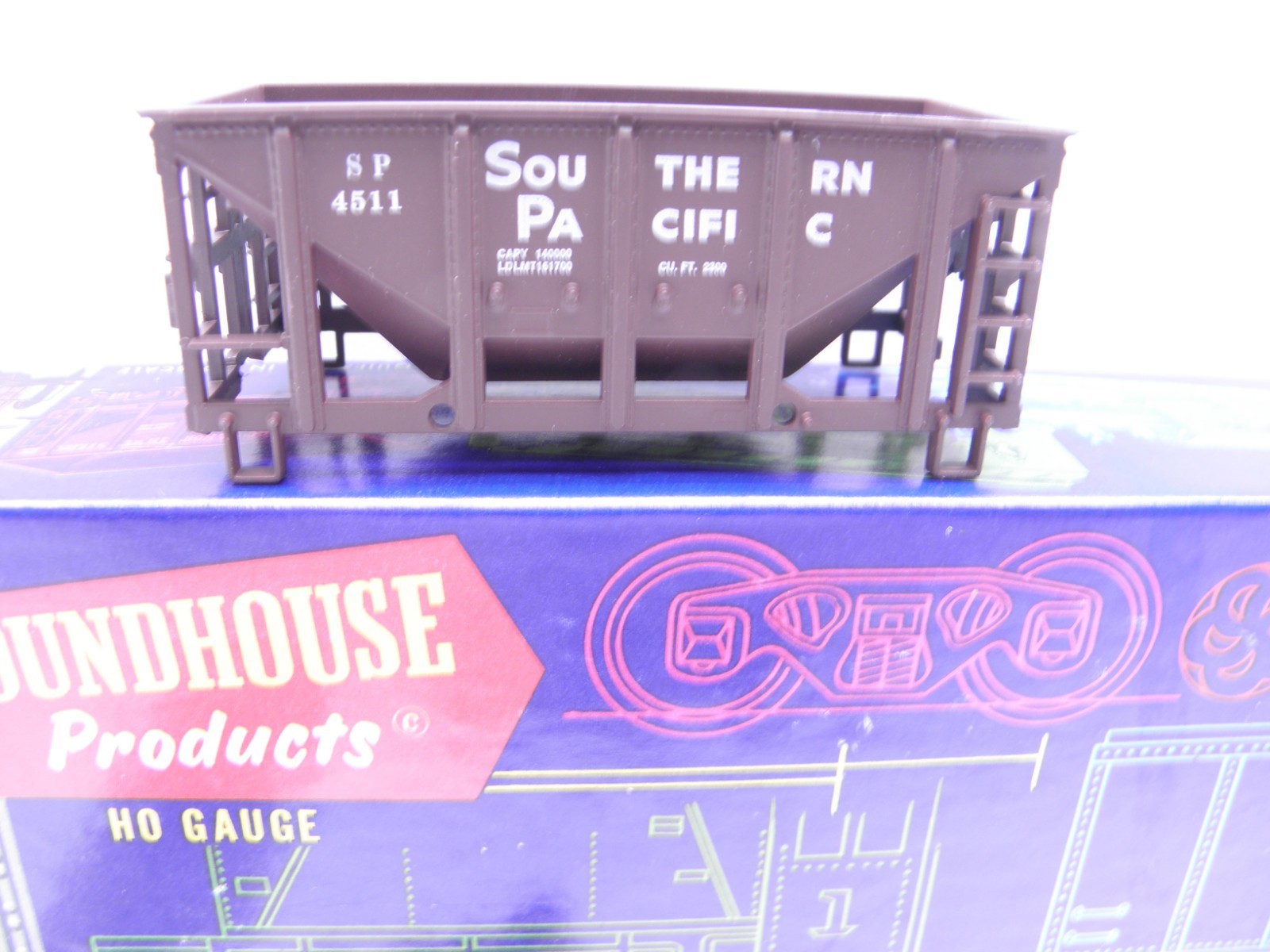 ROUNDHOUSE 26' ORE CAR SOUTHERN PACIFIC #4511 - HO SCALE KIT