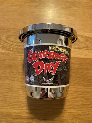 Garbage Day Card Game Limited Kickstarter Edition & Erweiterungen. Top Zustand 