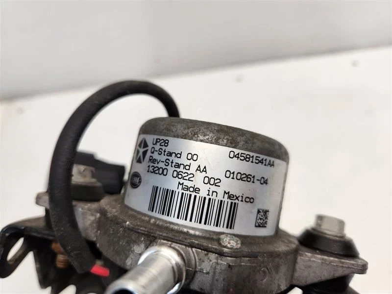 2011-19 Dodge Caravan (3,6 л / AT) тормоз вакуумный насос PN: 04581541AA - Изображение 3 из 4