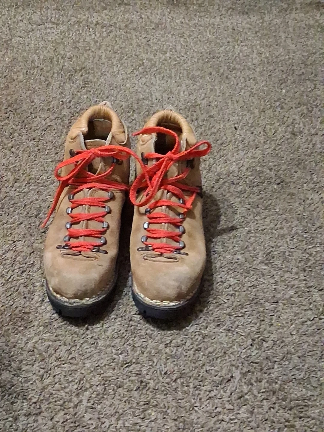 Vintage Colorado hiking boots made in Italy size 8.5b