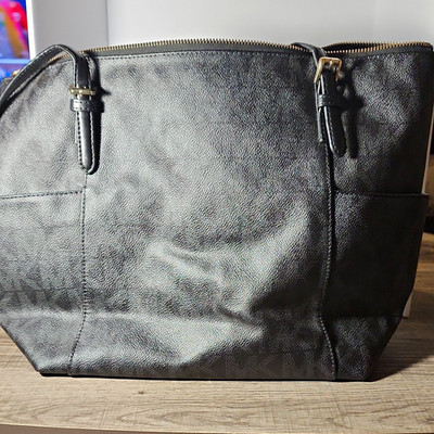 Michael Kors Black Logo Tote, Zip Top, Gold Hardware, MK Charm, Lined