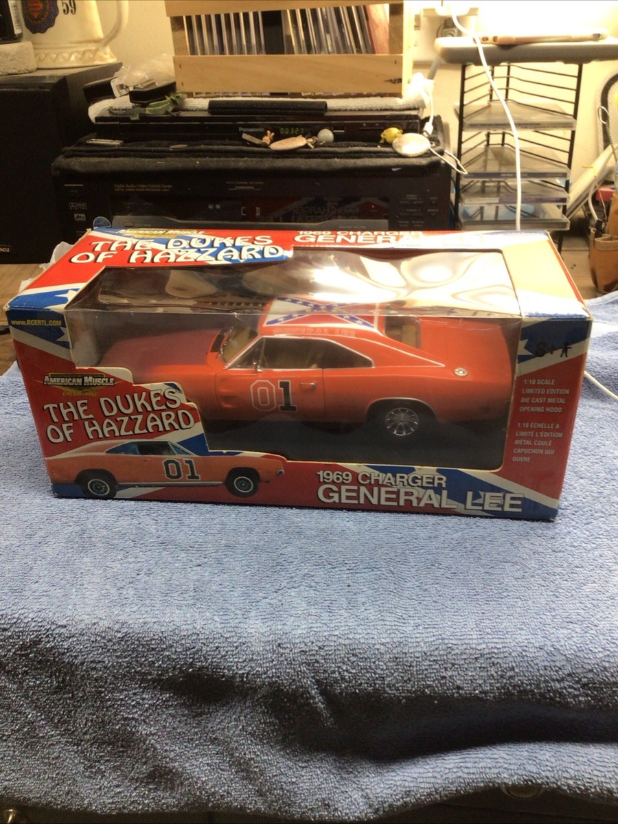 The Dukes Of Hazzard General Lee 1/18 Charger American Muscle RACE