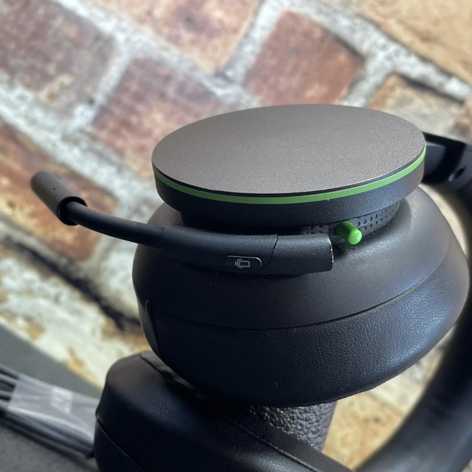 Microsoft Wireless Headset Black 1944 For Xbox One & Xbox Series S|X - READ. - Image 4 of 4