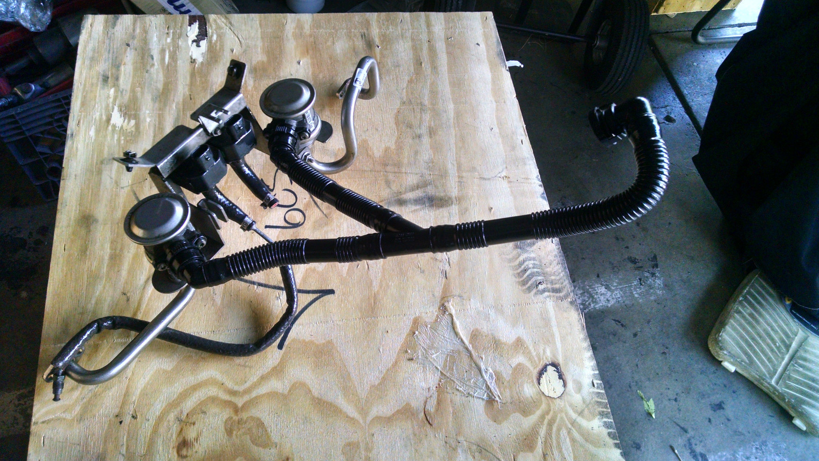 LAMBORGHINI GALLARDO COMBINATION VALVE UNIT ASSEMBLY COMPLETE W/ PIPES OEM 