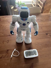 Ruko Robot Carle 1088 with Remote and Charger – EXCELLENT CONDITION