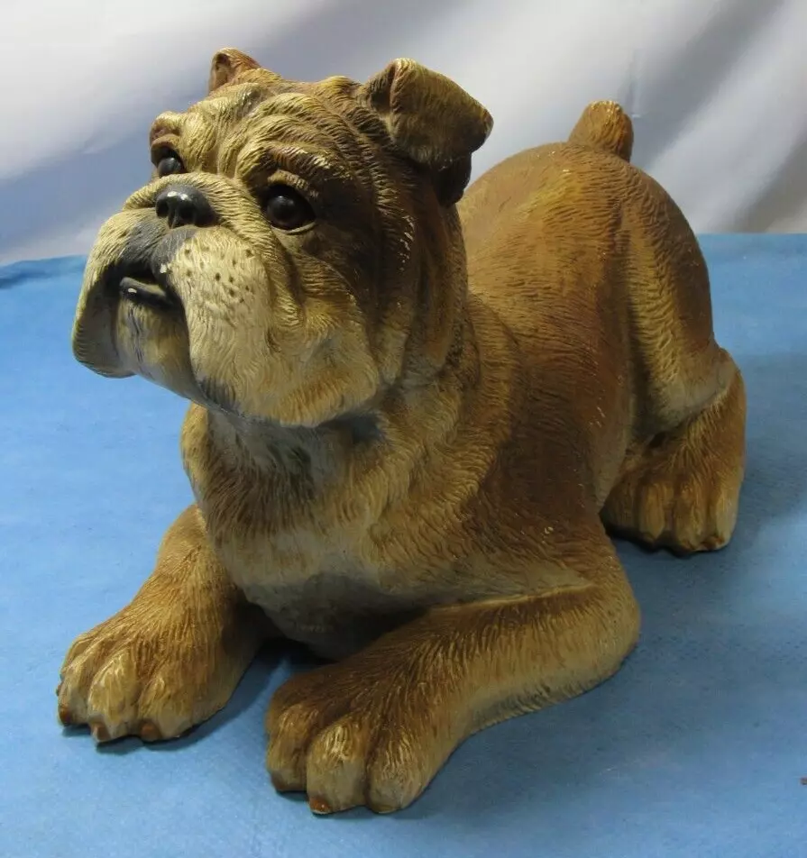 1986 Universal Statuary English Bulldog Painted Figurine 11 1 2