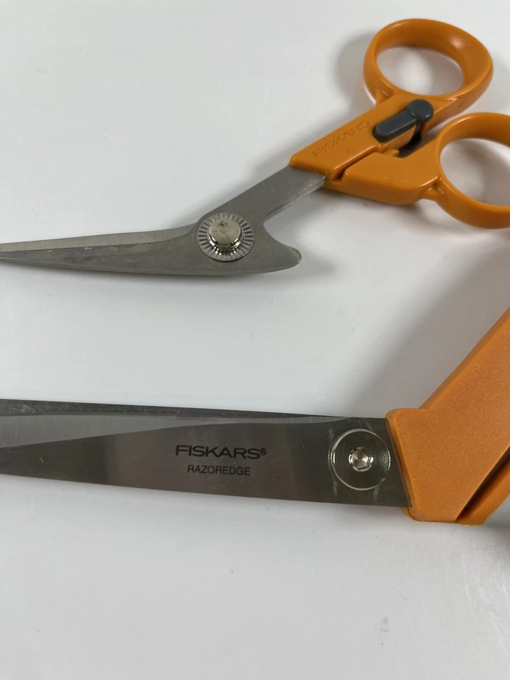 Fiskars RazorEdge Scissors/Shears Fiskars Fabric Shears/Seam Ripper Lot of 2 - Image 2 of 4