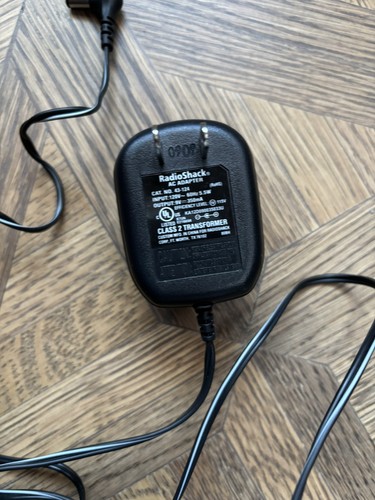 Radio Shack AC adapter CAT NO. 43-124 Input 120V output 9V Class 2 ...