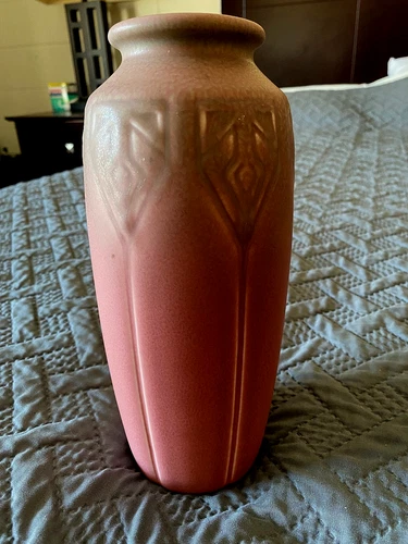 Antique 1930 Rookwood Pottery Vellum Glazed Vase Mint Condition 8 3/4 Tall