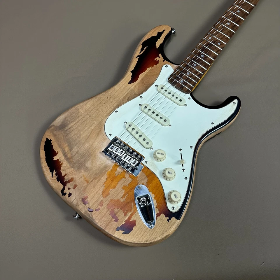 ST Severe relics Alder body Chrome Parts 6 Strings Electric Guitar Fast shipping - Image 4 of 4