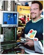 Tom Arnold Signed Autographed 8x10 Photo