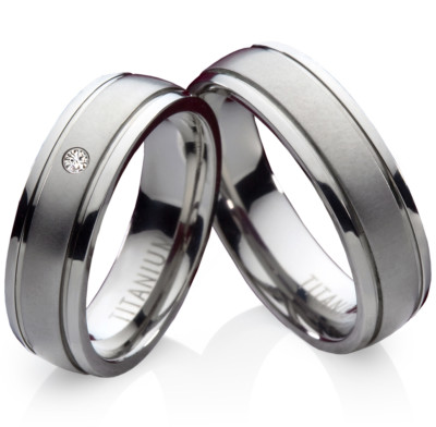 Eheringe Trauringe mit echtem Diamant Verlobungsringe mit Lasergravur TDB10