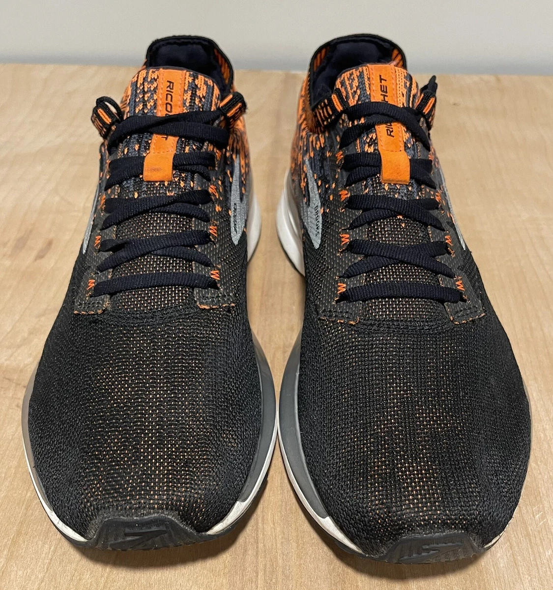 Brooks ricochet shop weight