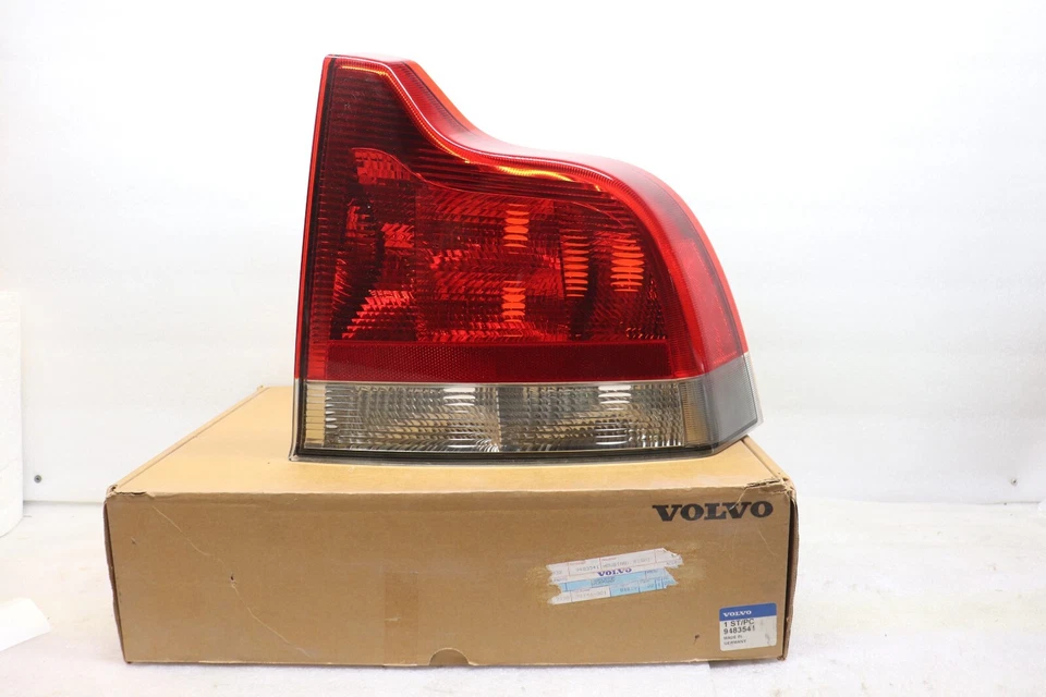 Luz trasera pasajero derecho Volvo S60 2001 2002 2003 2004 8664080 OEM nueva Foto 3 de 4