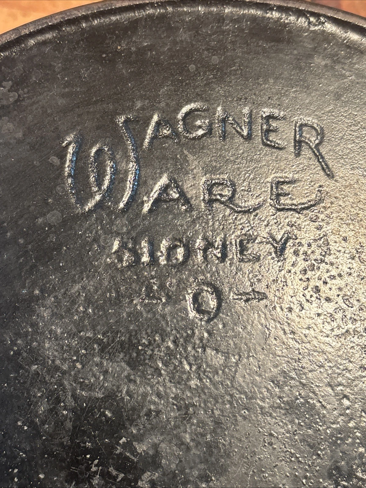 Early Antique Wagner Ware Stylized Logo #8 Cast Iron Skillet Perimeter Heat Ring