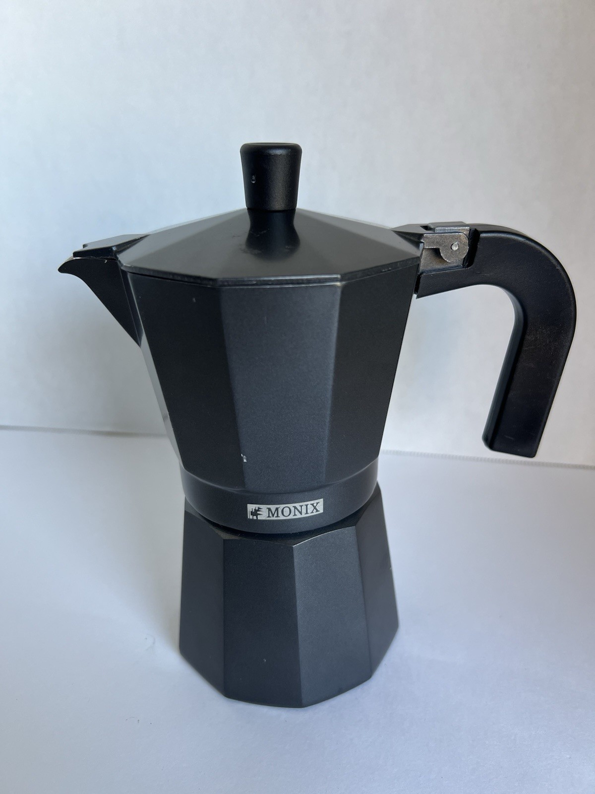 Black Aluminum Stovetop Espresso Maker