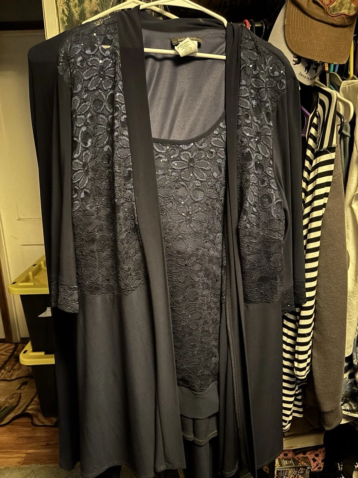 Traje Madre de la Novia Azul Talla 22 Foto 2 de 3