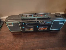 VTG WORKING Magnavox D8087 Stereo Radio Cassette Boombox 80's Dubbing GREAT COND