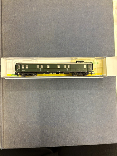 Minitrix 15912-06 ÖBB Gepäckwagen Epoche 3 | Condition: Gebraucht