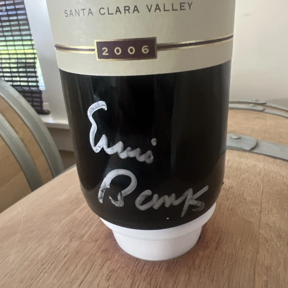 非常罕见 - Ernie Banks 赤霞珠 2008 年名人堂葡萄酒亲笔签名 — 第 3/4 张图片