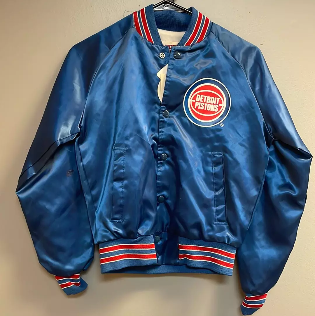 Detroit pistons bomber best sale jacket