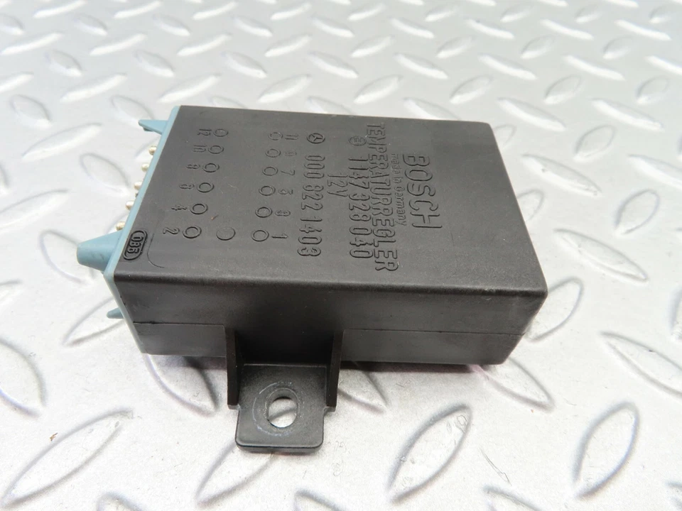 Unidad de control de calefacción Mercedes-Benz W126 380SE Bosch 0008221403 Foto 2 de 4
