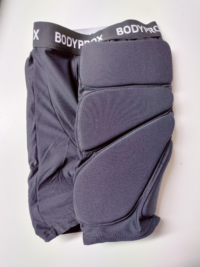 Brand New Men's BODYPROX Black Padded Protective Cycling Shorts S CG
