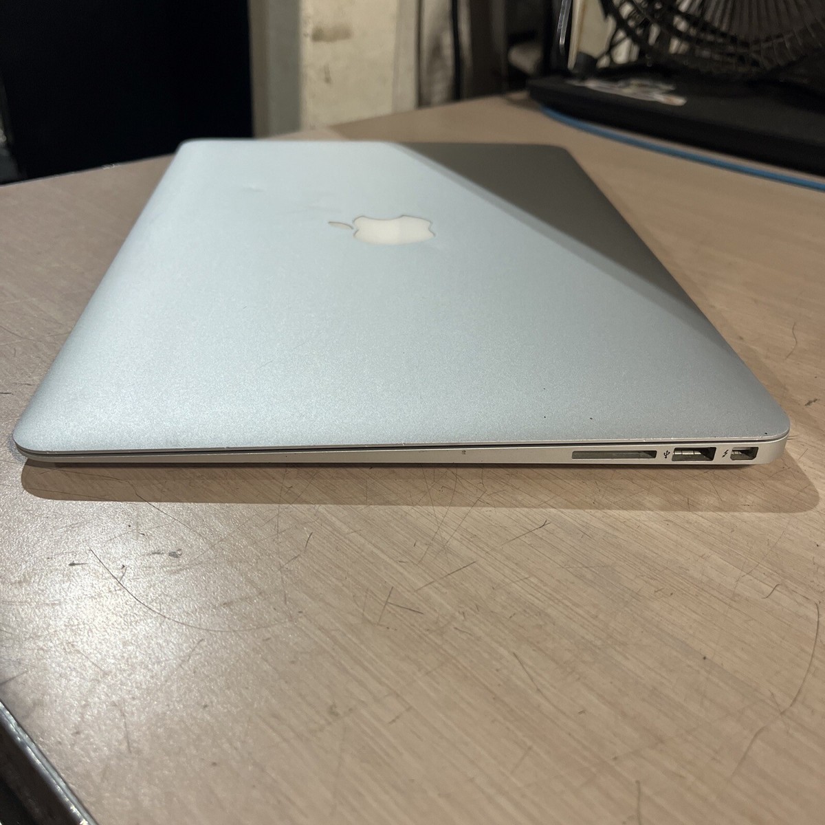 Apple - 【Apple】MacBookAir (11インチ, Mid 2013) 4GB Apple MacBook Air 11-inch (Mid 2013) Review | PCMag