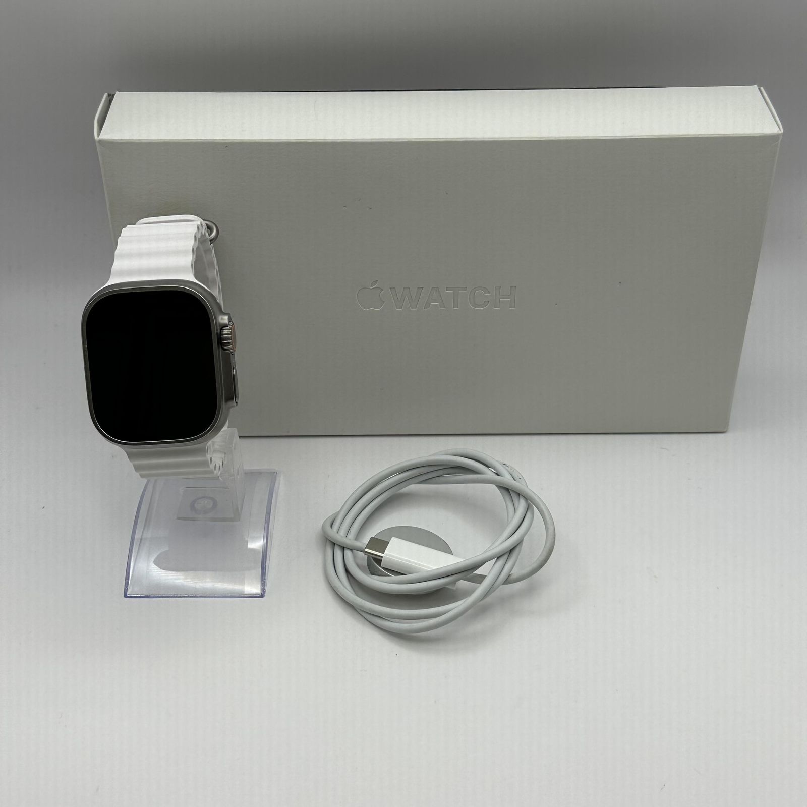 Apple Watch (Ultra 2) 49mm Titanium w/ White Ocean (LTE) - Excellent Condition-image