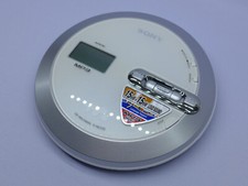 Portable cd/mp3 player Sony Walkman D-NE 330 made in Malaysia
