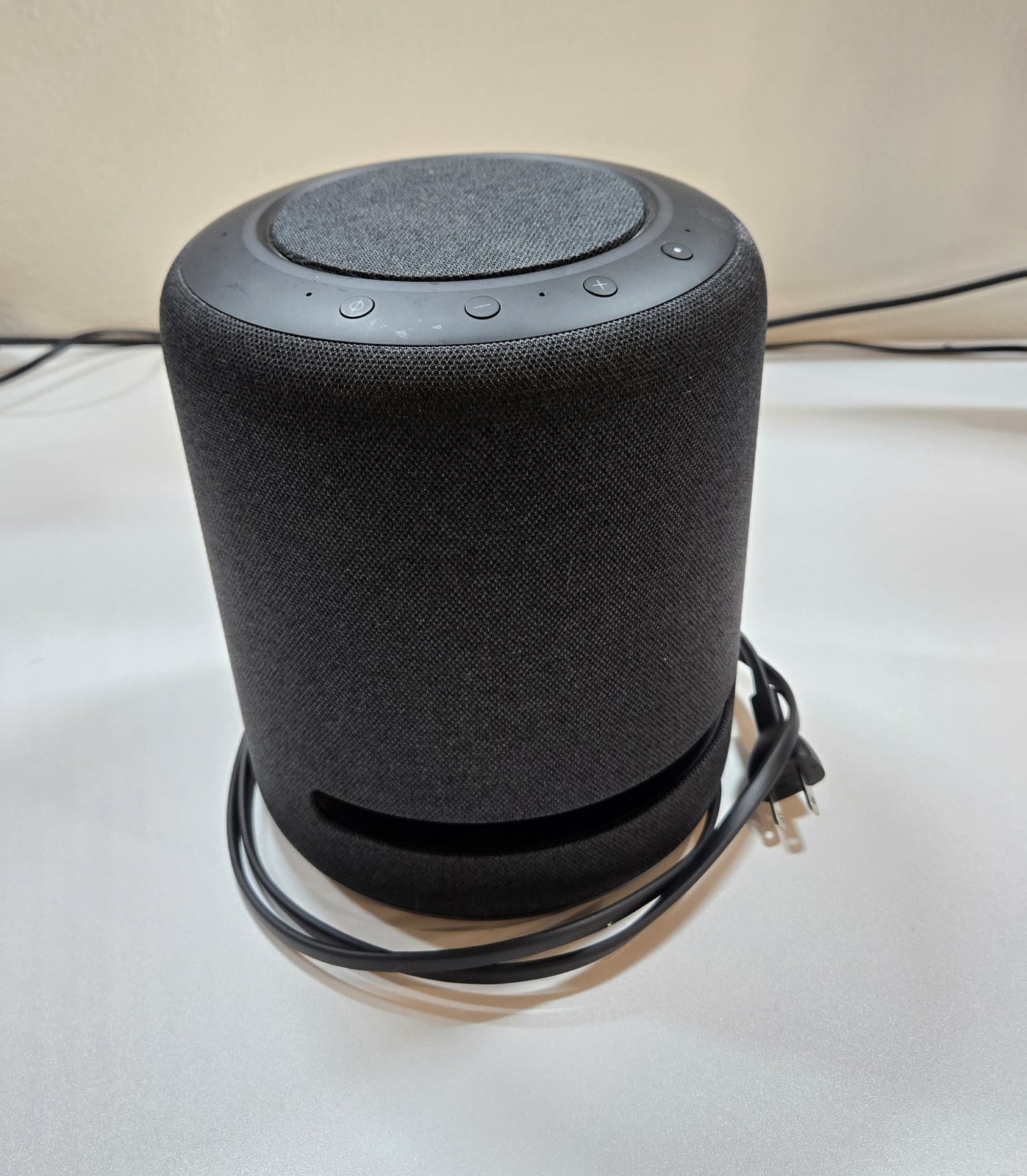 Amazon Echo Studio High-fidelity Smart speaker w/ 3D audio & Alexa Model O2T2V3