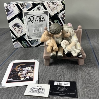 Pretty as a Picture Enesco ''Charity Giving From the Heart'' 535605 Kim Anderson