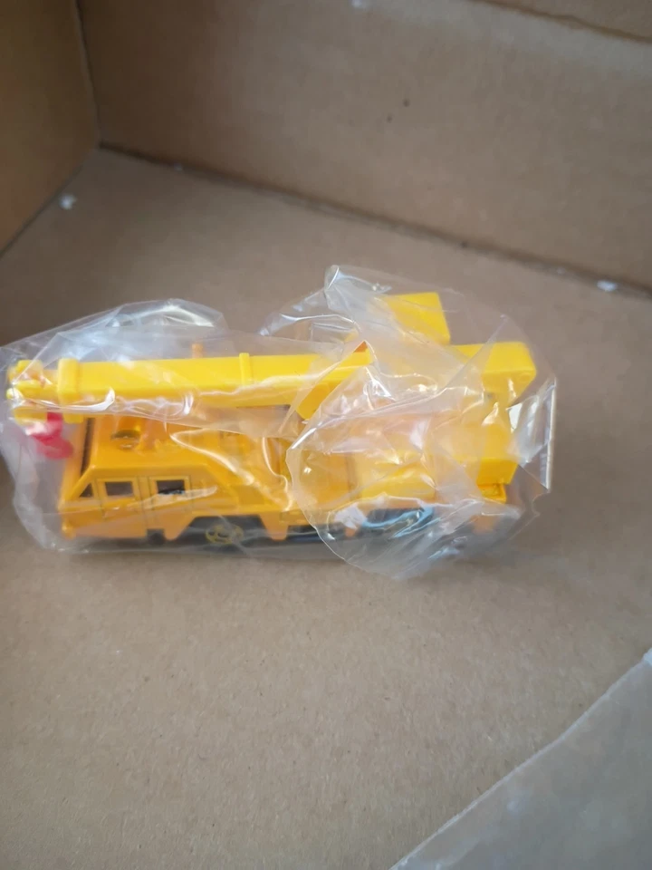 Rare! Tomy Number 43 Nissan Diesel Crane Truck 120 Scale - Image 4 of 4