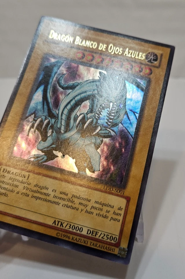 SPANISH Blue-Eyes White Dragon LDD-S001 Ultra Rare 1st Edition Yugioh 7925 - Image 3 of 4